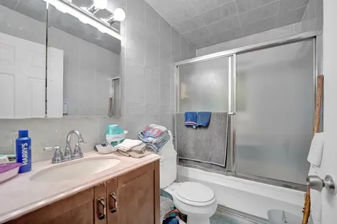2740 SW 46th Court Dania Beach FL 33312