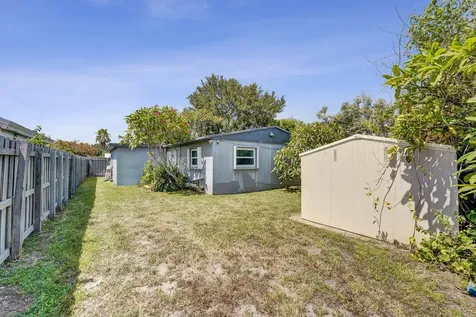 2740 SW 46th Court Dania Beach FL 33312