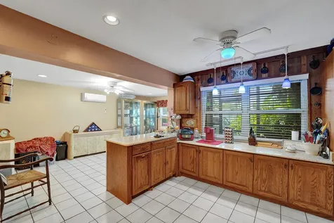 2740 SW 46th Court Dania Beach FL 33312