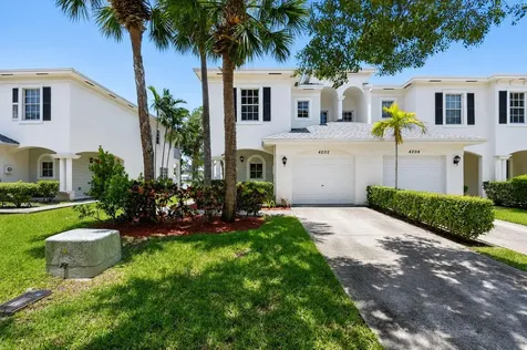 4202 Emerald Vista Lake Worth FL 33461