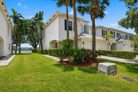 4202 Emerald Vista Lake Worth FL 33461