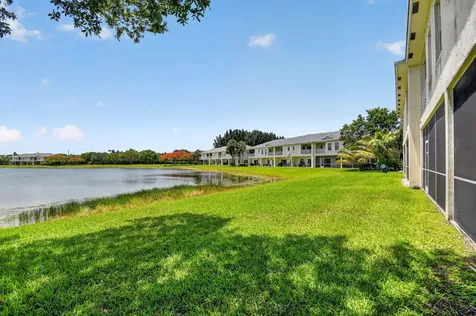 4202 Emerald Vista Lake Worth FL 33461