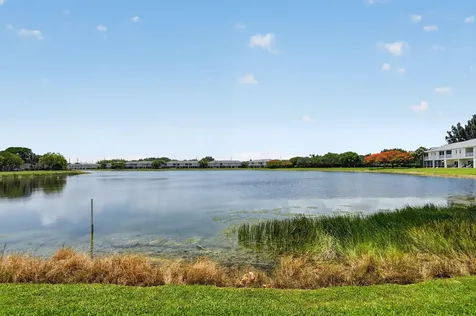 4202 Emerald Vista Lake Worth FL 33461