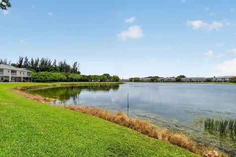 4202 Emerald Vista Lake Worth FL 33461