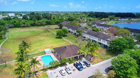 4202 Emerald Vista Lake Worth FL 33461