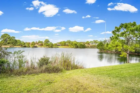 7621 Fieldstone Ranch Square Vero Beach FL 32967