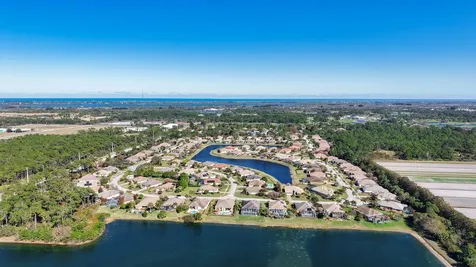 7621 Fieldstone Ranch Square Vero Beach FL 32967