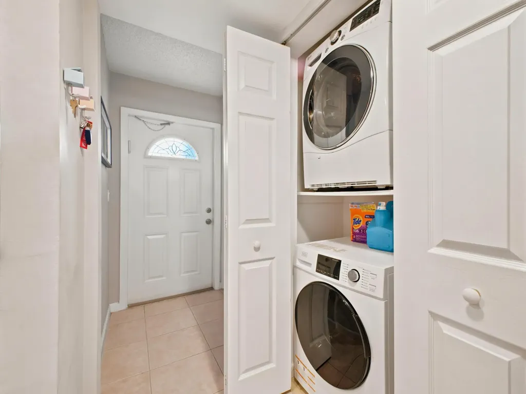 2940 SW 22nd Avenue Delray Beach FL 33445