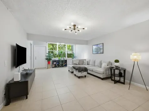 2940 SW 22nd Avenue Delray Beach FL 33445