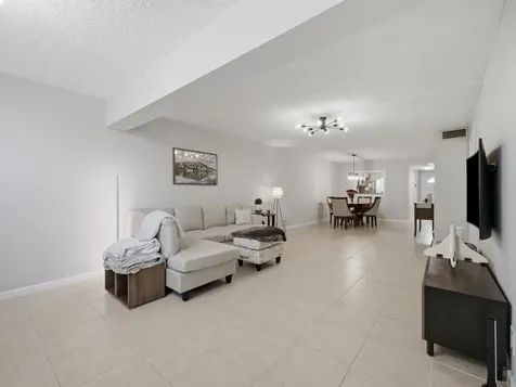 2940 SW 22nd Avenue Delray Beach FL 33445