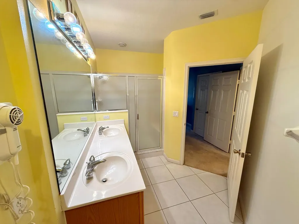 8247 Mulligan Circle Port St Lucie FL 34986