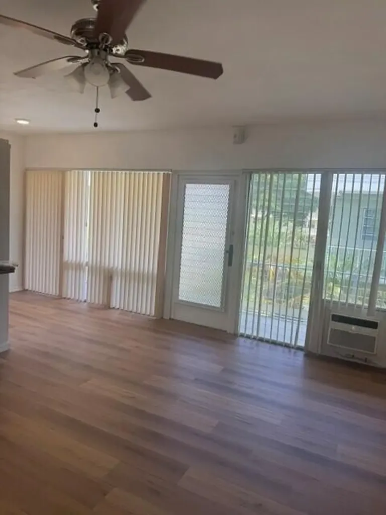 1911 NE 8th Court Fort Lauderdale FL 33304