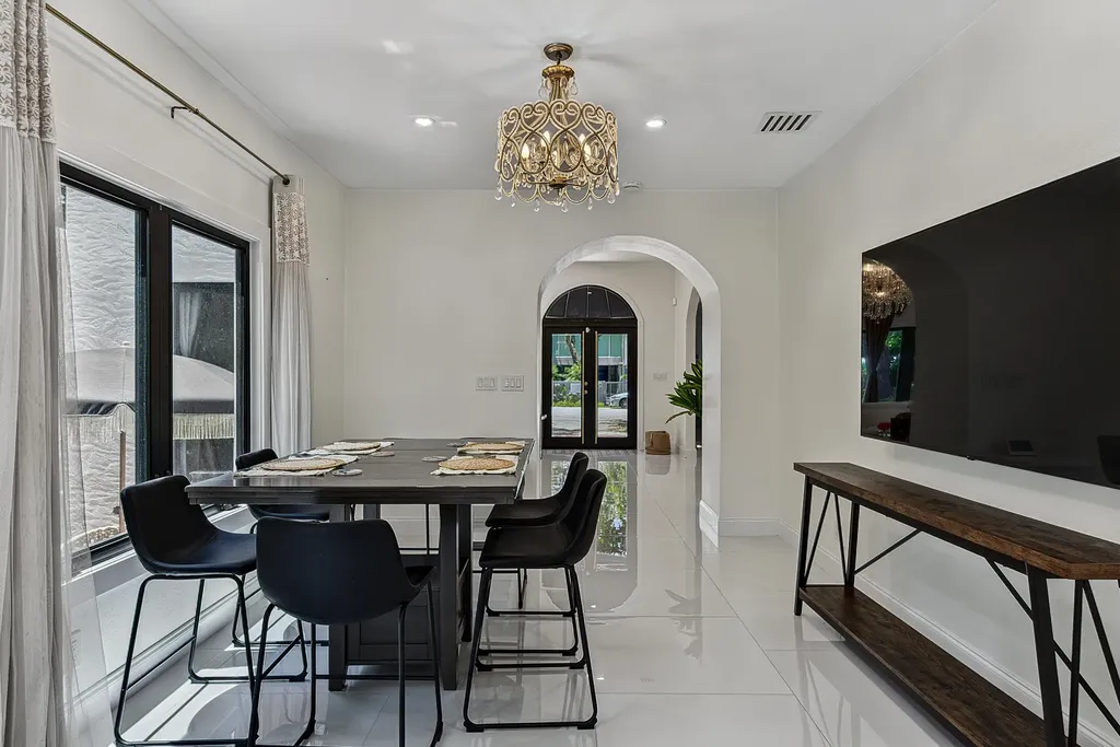 1010 N Rio Vista Boulevard Fort Lauderdale FL 33301