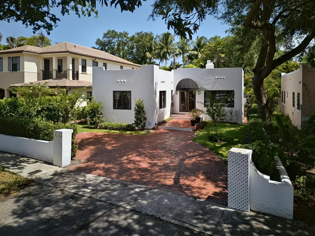 1010 N Rio Vista Boulevard Fort Lauderdale FL 33301