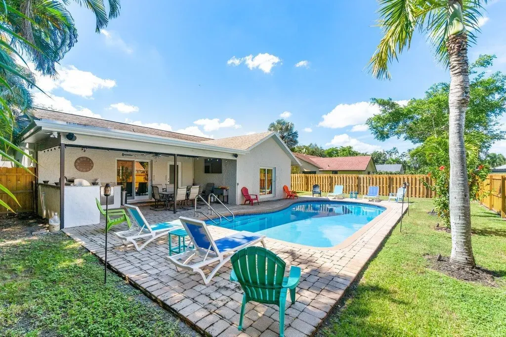 1315 Fulmar Drive Delray Beach FL 33444