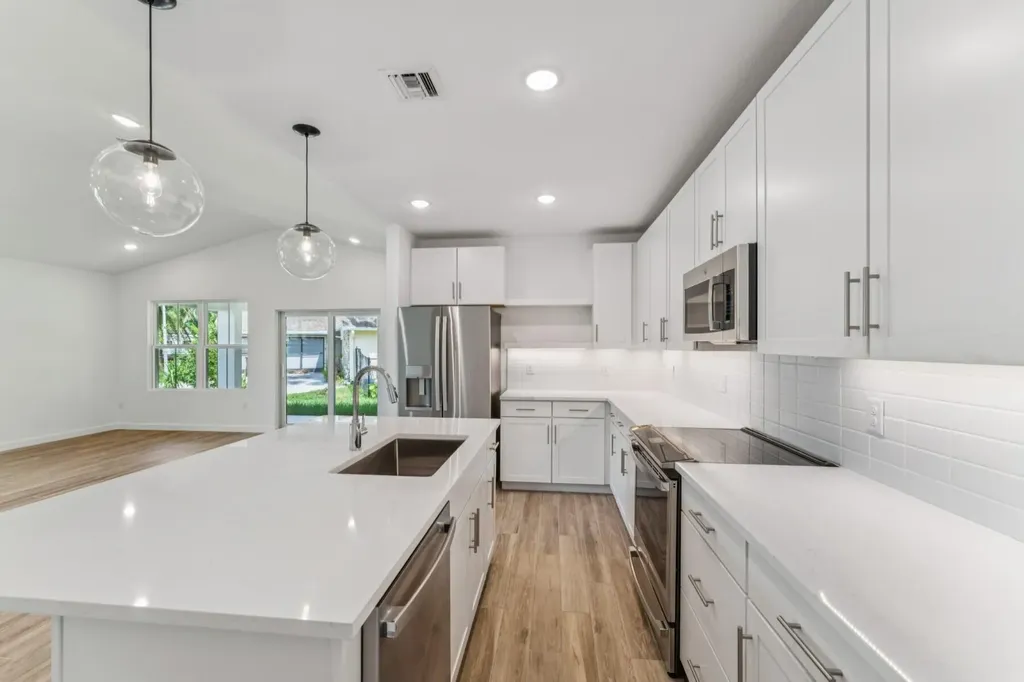 1626 SW Brisbane Street Port St Lucie FL 34984