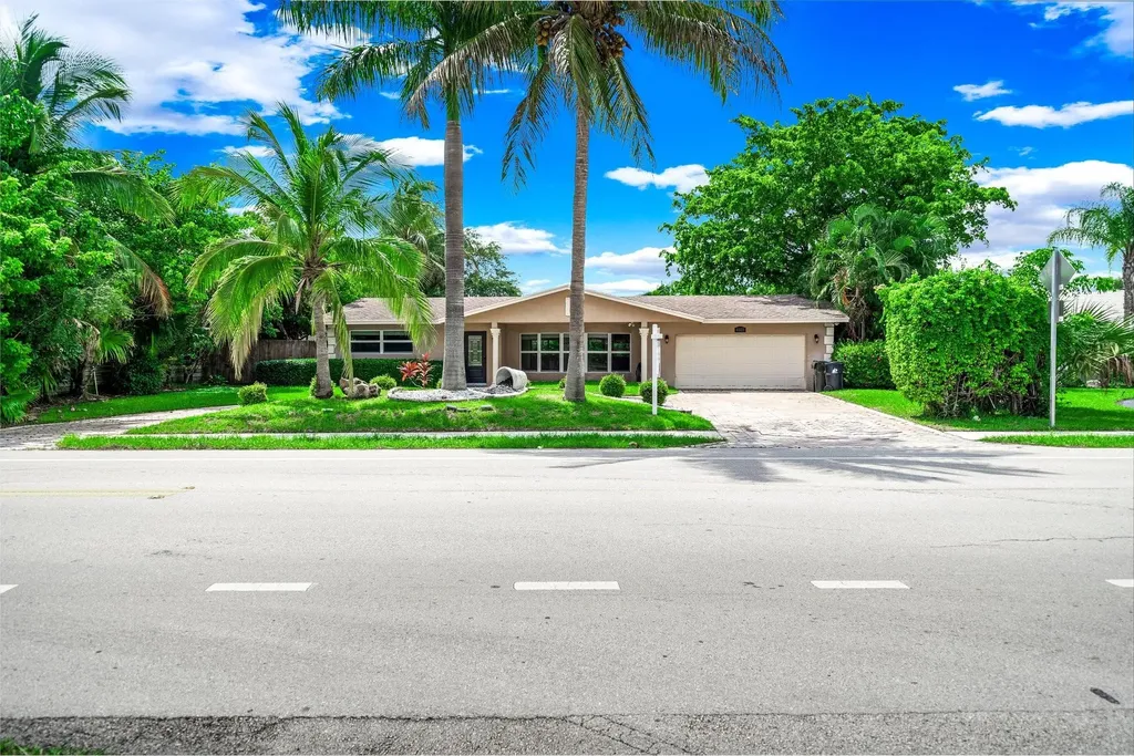 4021 Bayview Drive Fort Lauderdale FL 33308