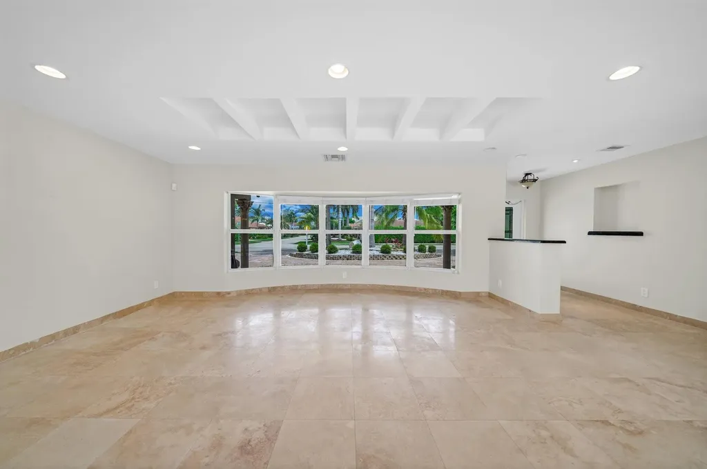 4021 Bayview Drive Fort Lauderdale FL 33308