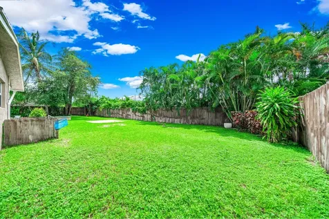 4021 Bayview Drive Fort Lauderdale FL 33308