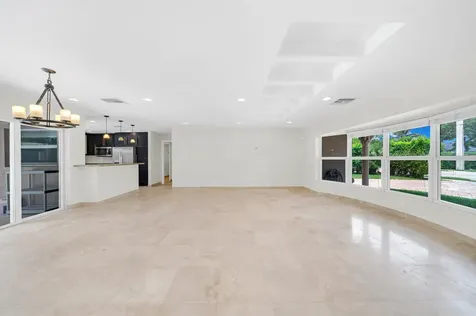 4021 Bayview Drive Fort Lauderdale FL 33308