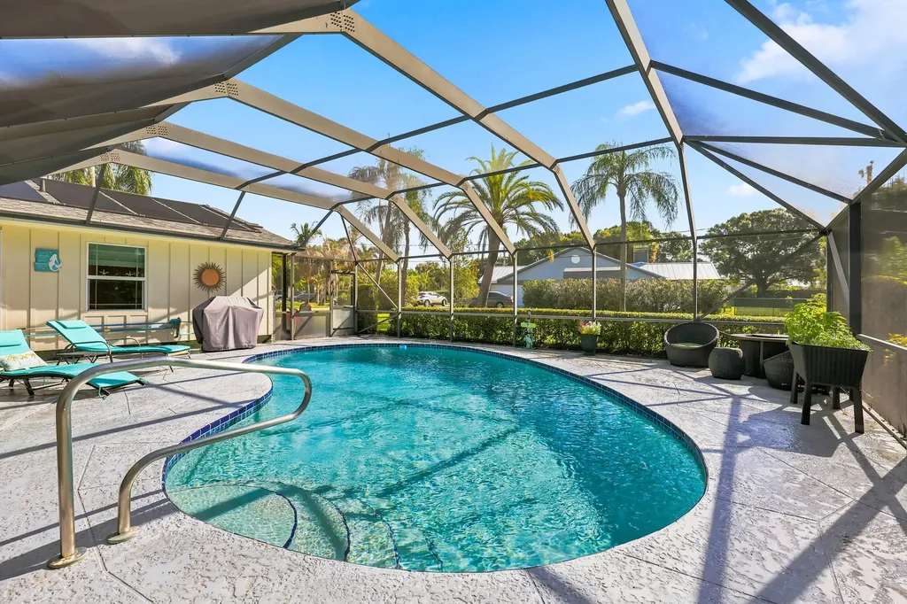 2001 SE Allamanda Drive Port St Lucie FL 34952
