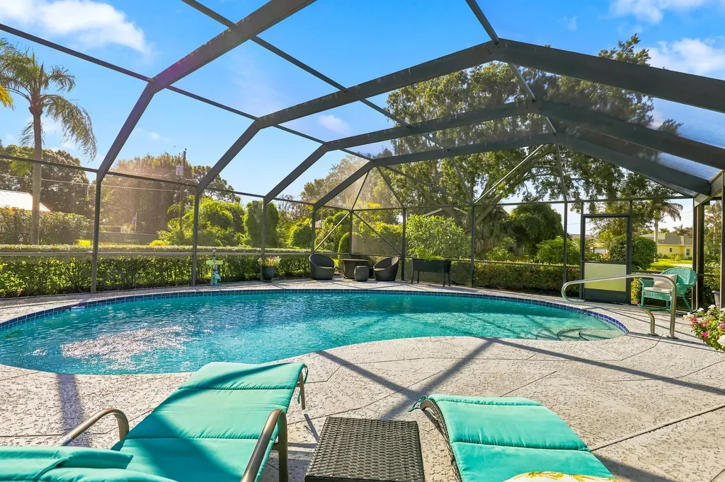 2001 SE Allamanda Drive Port St Lucie FL 34952