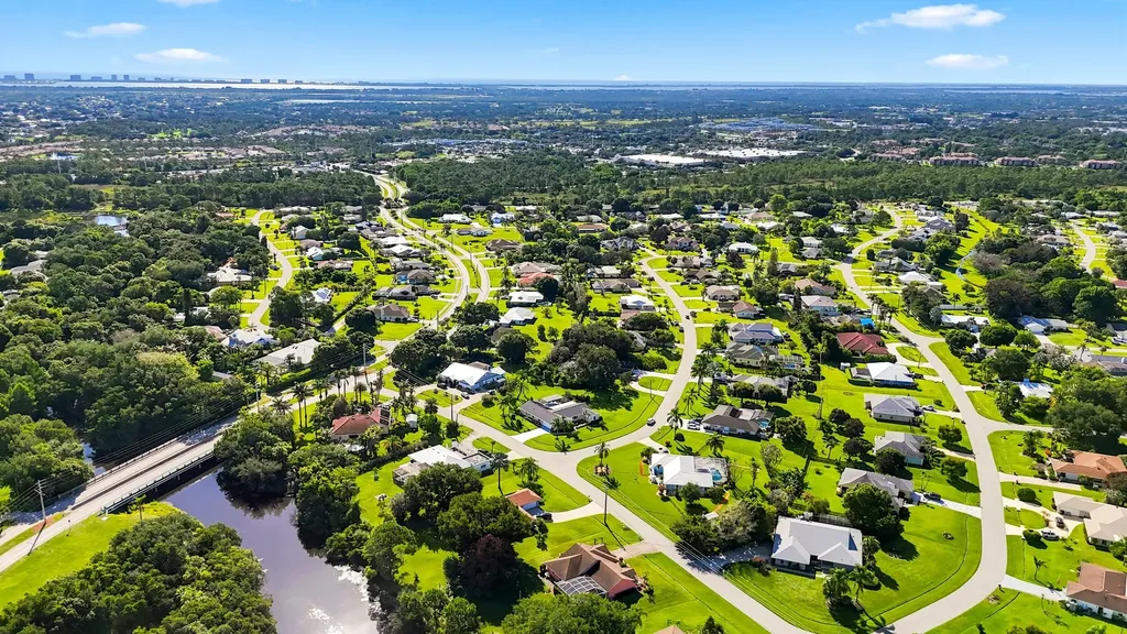 2001 SE Allamanda Drive Port St Lucie FL 34952