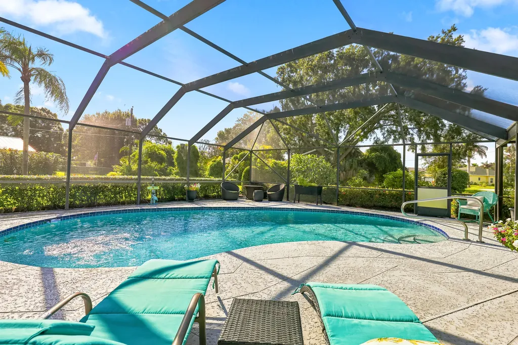 2001 SE Allamanda Drive Port St Lucie FL 34952