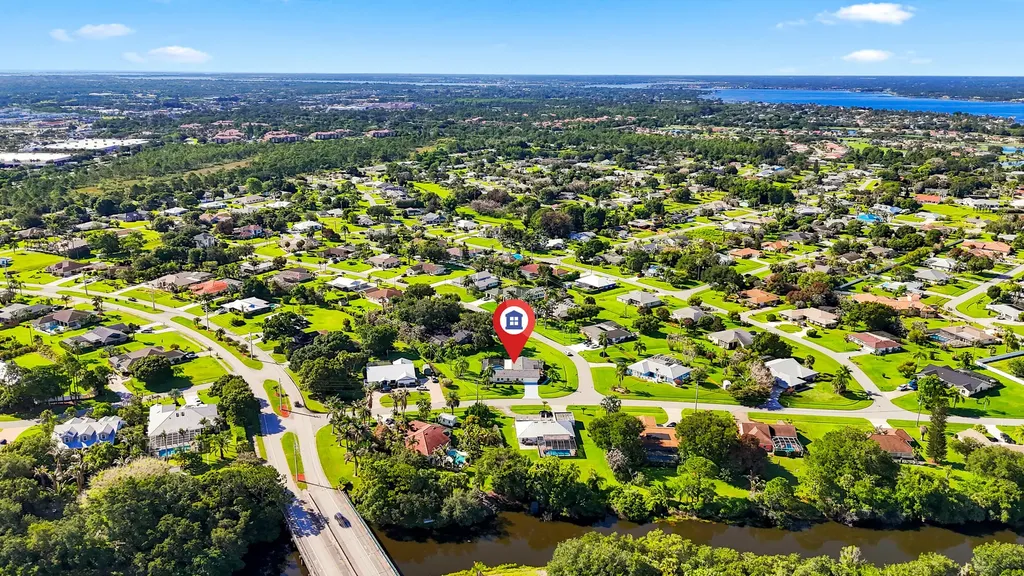 2001 SE Allamanda Drive Port St Lucie FL 34952
