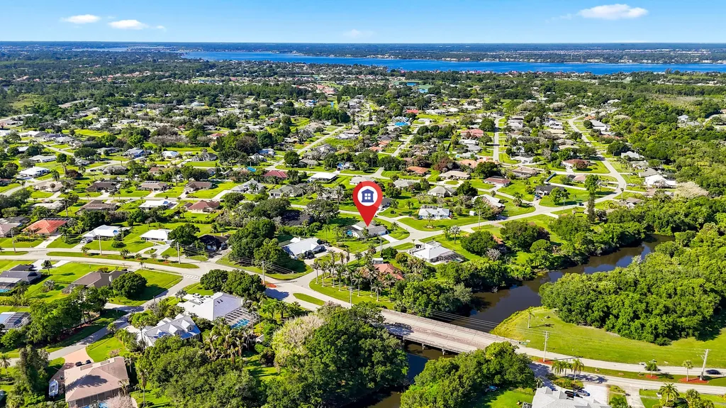 2001 SE Allamanda Drive Port St Lucie FL 34952