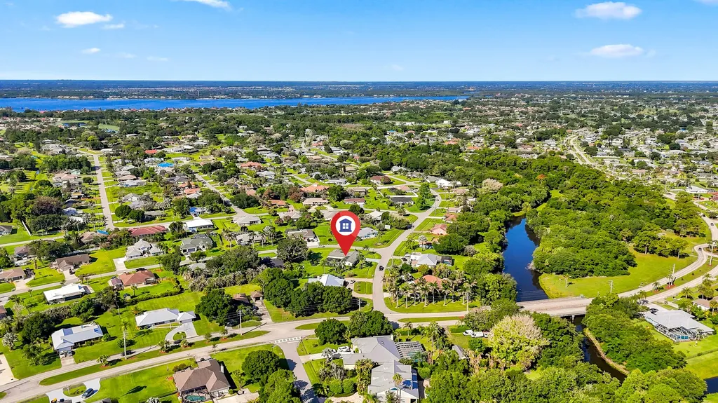 2001 SE Allamanda Drive Port St Lucie FL 34952
