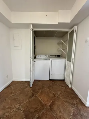 7816 NW 70th Terrace Tamarac FL 33321