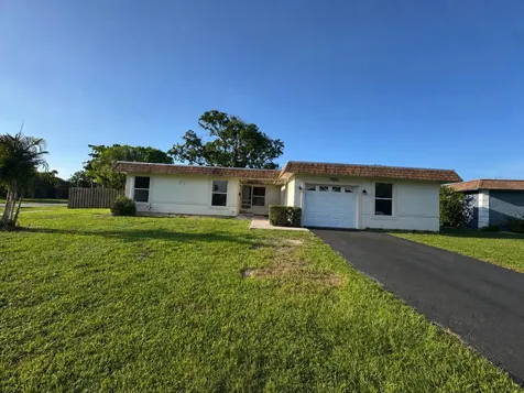 7816 NW 70th Terrace Tamarac FL 33321