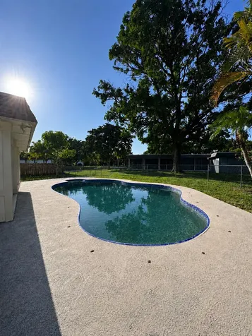 7816 NW 70th Terrace Tamarac FL 33321