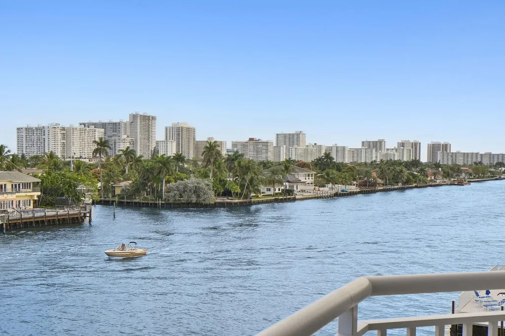 3100 NE 48th Street Fort Lauderdale FL 33308