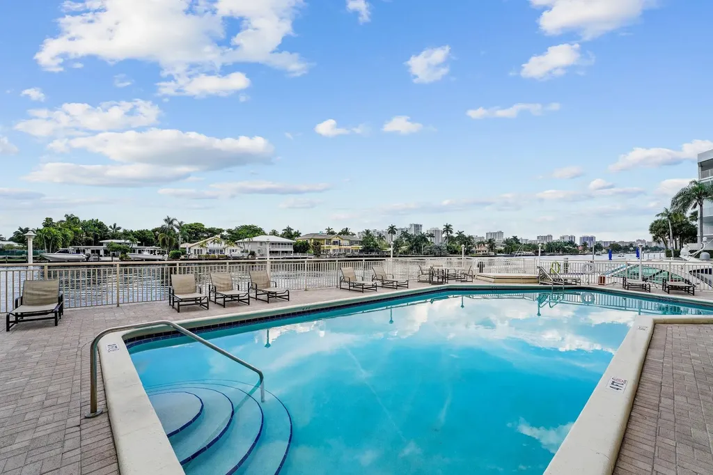 3100 NE 48th Street Fort Lauderdale FL 33308