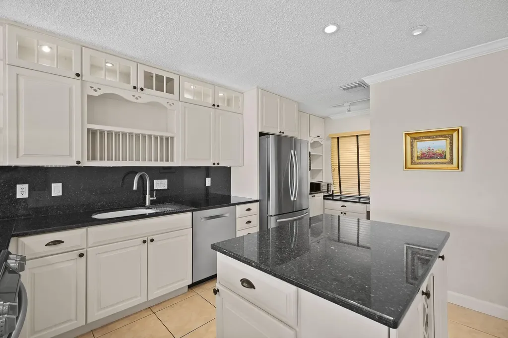 3100 NE 48th Street Fort Lauderdale FL 33308