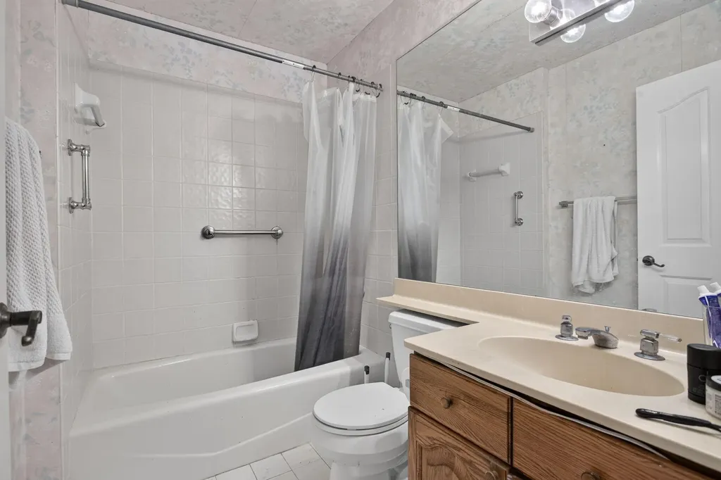 526 Misty Oaks Drive Pompano Beach FL 33069