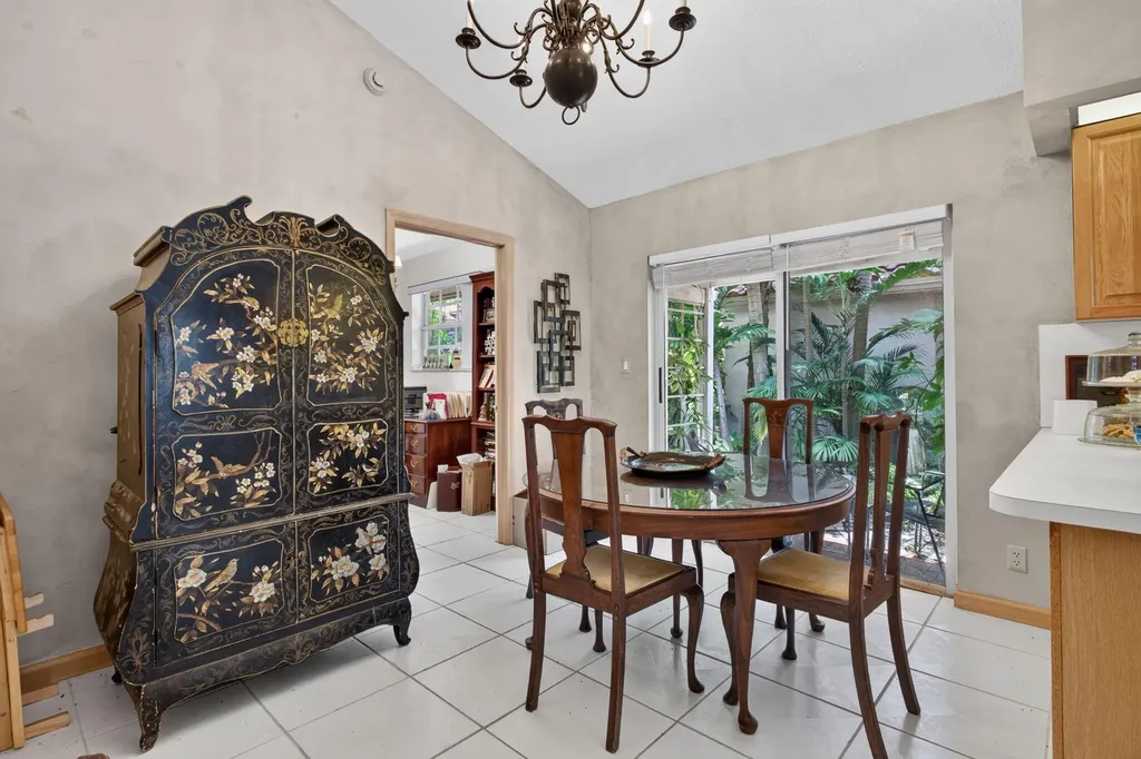 526 Misty Oaks Drive Pompano Beach FL 33069
