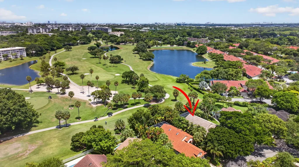 526 Misty Oaks Drive Pompano Beach FL 33069