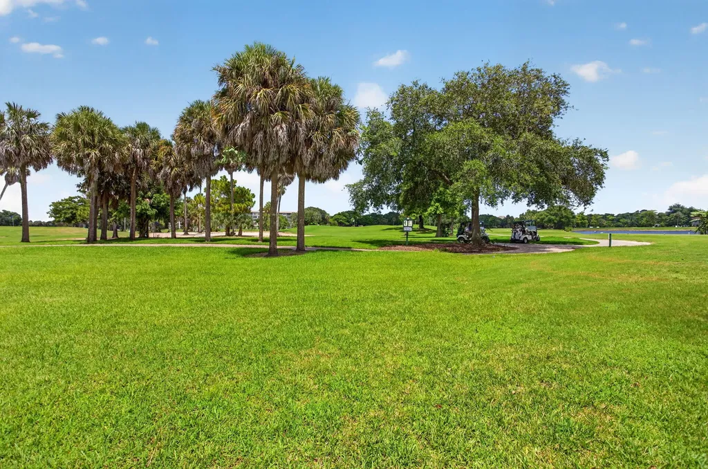 526 Misty Oaks Drive Pompano Beach FL 33069