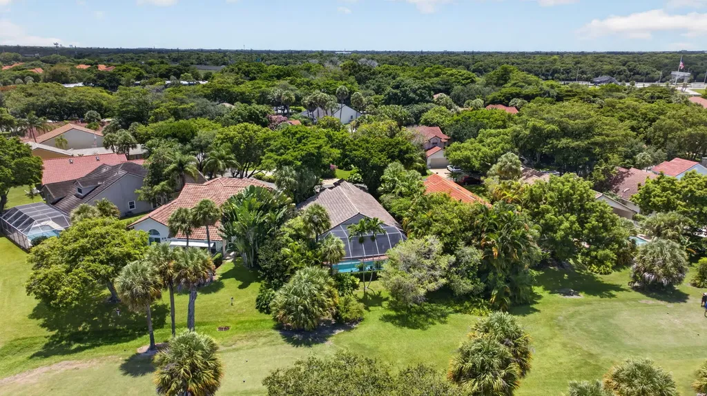 526 Misty Oaks Drive Pompano Beach FL 33069
