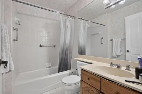 526 Misty Oaks Drive Pompano Beach FL 33069