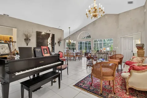 526 Misty Oaks Drive Pompano Beach FL 33069