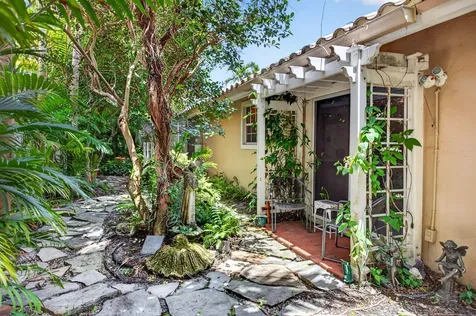 526 Misty Oaks Drive Pompano Beach FL 33069