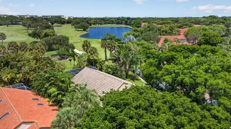 526 Misty Oaks Drive Pompano Beach FL 33069