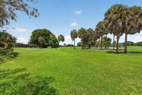 526 Misty Oaks Drive Pompano Beach FL 33069