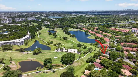 526 Misty Oaks Drive Pompano Beach FL 33069
