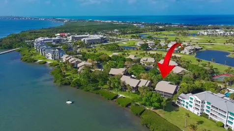 218 NE Edgewater Drive Hutchinson Island FL 34996