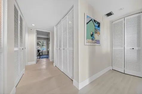 218 NE Edgewater Drive Hutchinson Island FL 34996